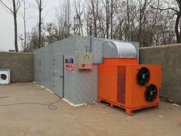 富裕達(dá)機(jī)械在哈爾濱建立的果蔬烘干機(jī)現(xiàn)場(chǎng)